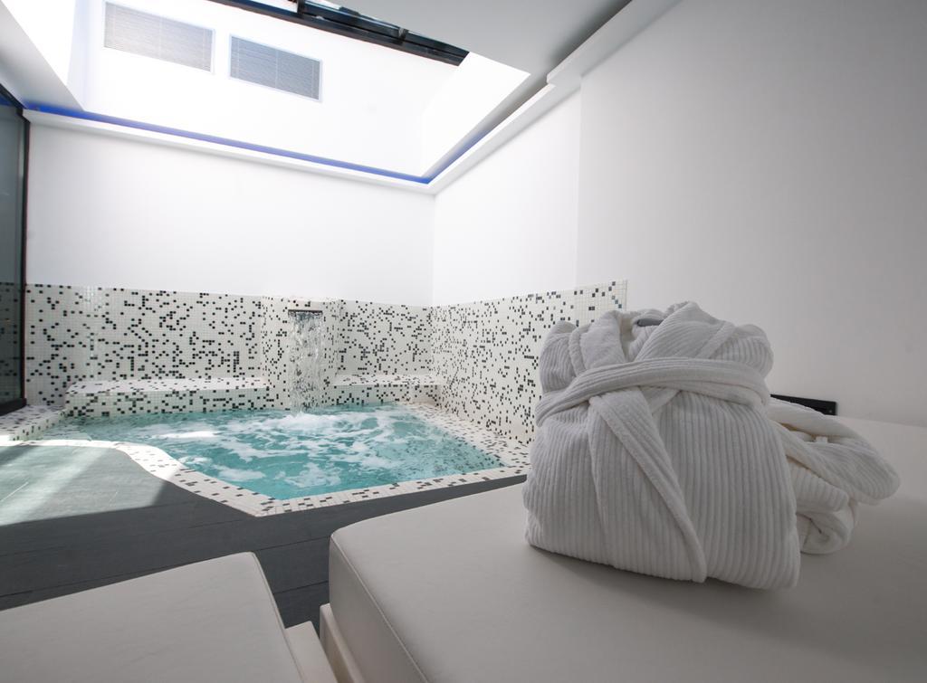 Hotel Loob Madrid (Adults Only) Torrejon de Ardoz Room photo